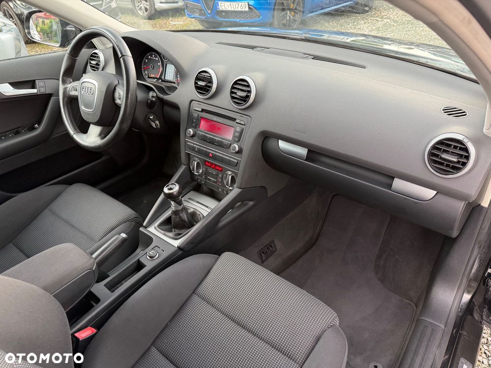 Audi A3 Sportback 1.6 Ambition - 37