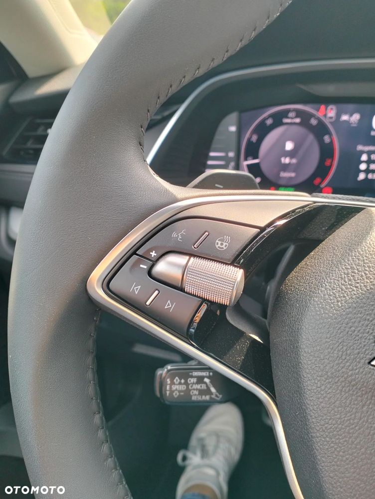 Skoda Octavia 1.5 TSI mHEV Selection DSG - 10