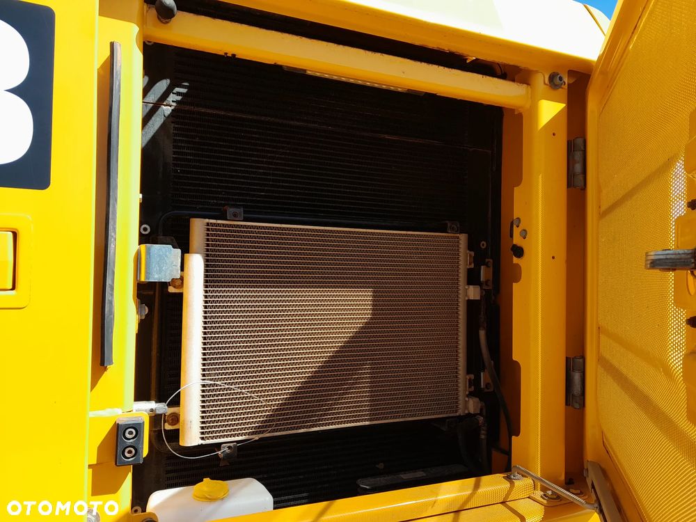 JCB 220x js220 - 21
