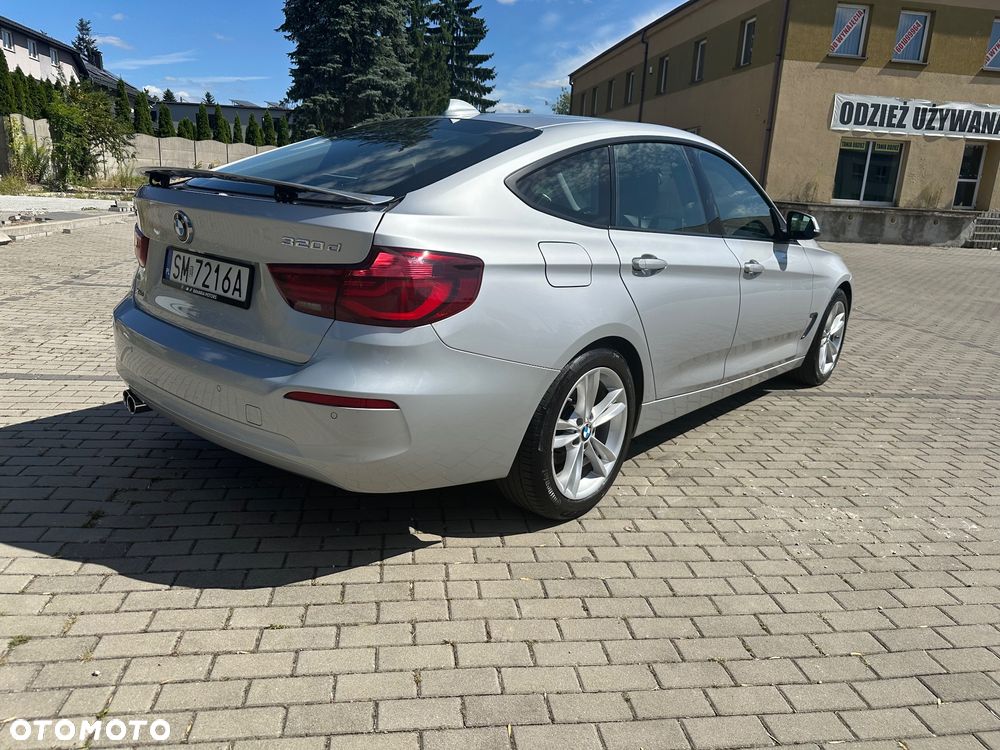 BMW Seria 3 320d xDrive - 2