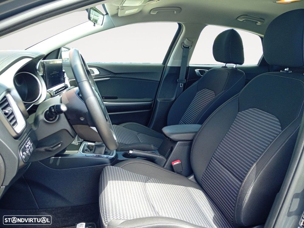 Kia XCeed 1.0 T-GDI Dynamic - 9
