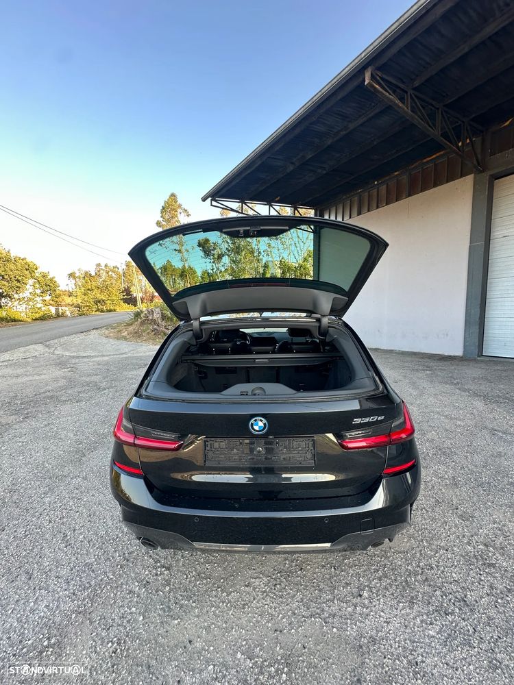 BMW 330 e Pack Desportivo M Auto - 9