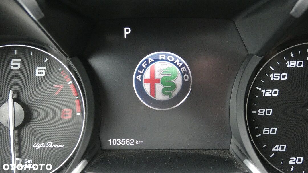 Alfa Romeo Giulia 2.9 Bi Turbo V6 Quadrifoglio - 20