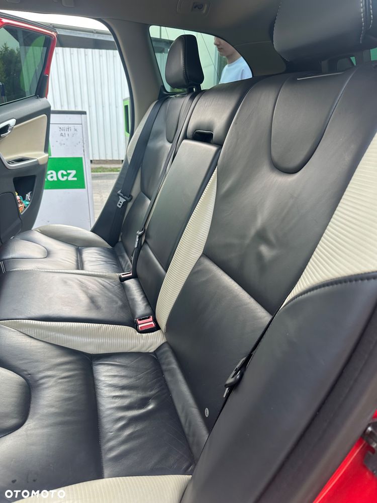Volvo XC 60 - 24