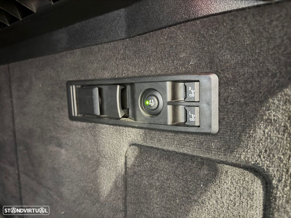 BMW iX xDrive40 - 41