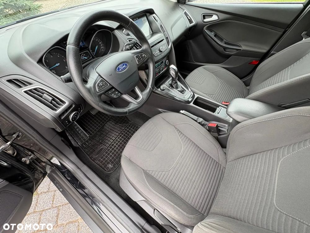Ford Focus - 13
