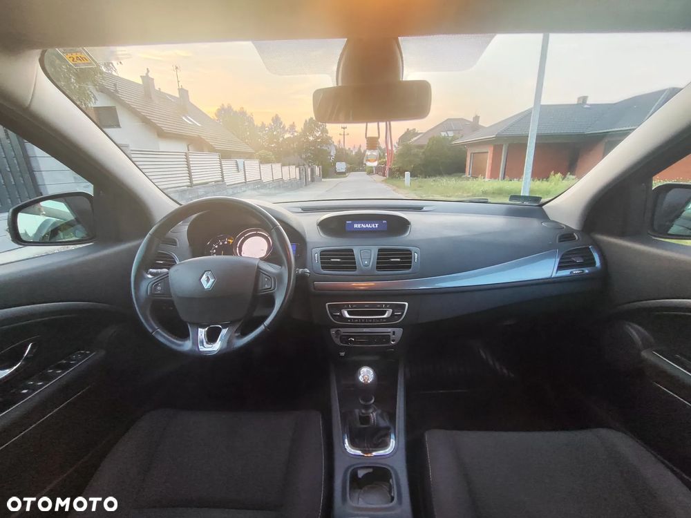 Renault Megane 1.6 16V Limited - 11