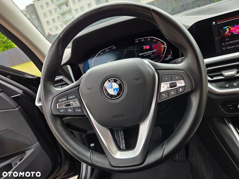 BMW Seria 3 320d M Sport Shadow sport - 37