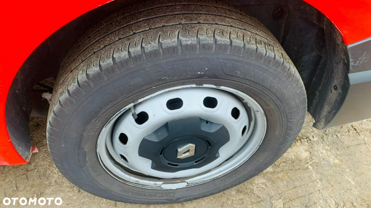 Renault Trafic - 16