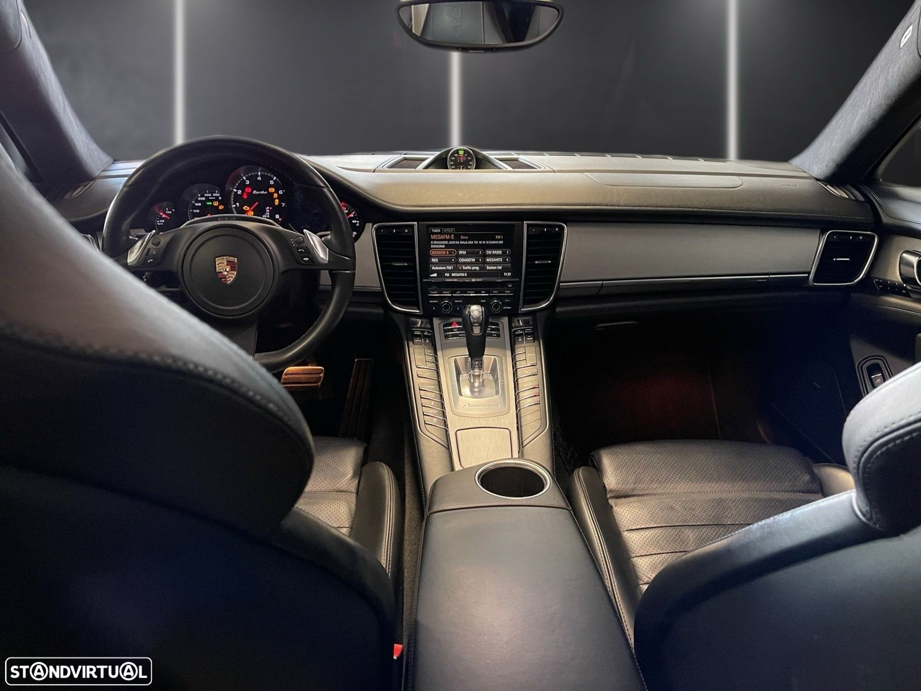 Porsche Panamera Turbo PDK - 11