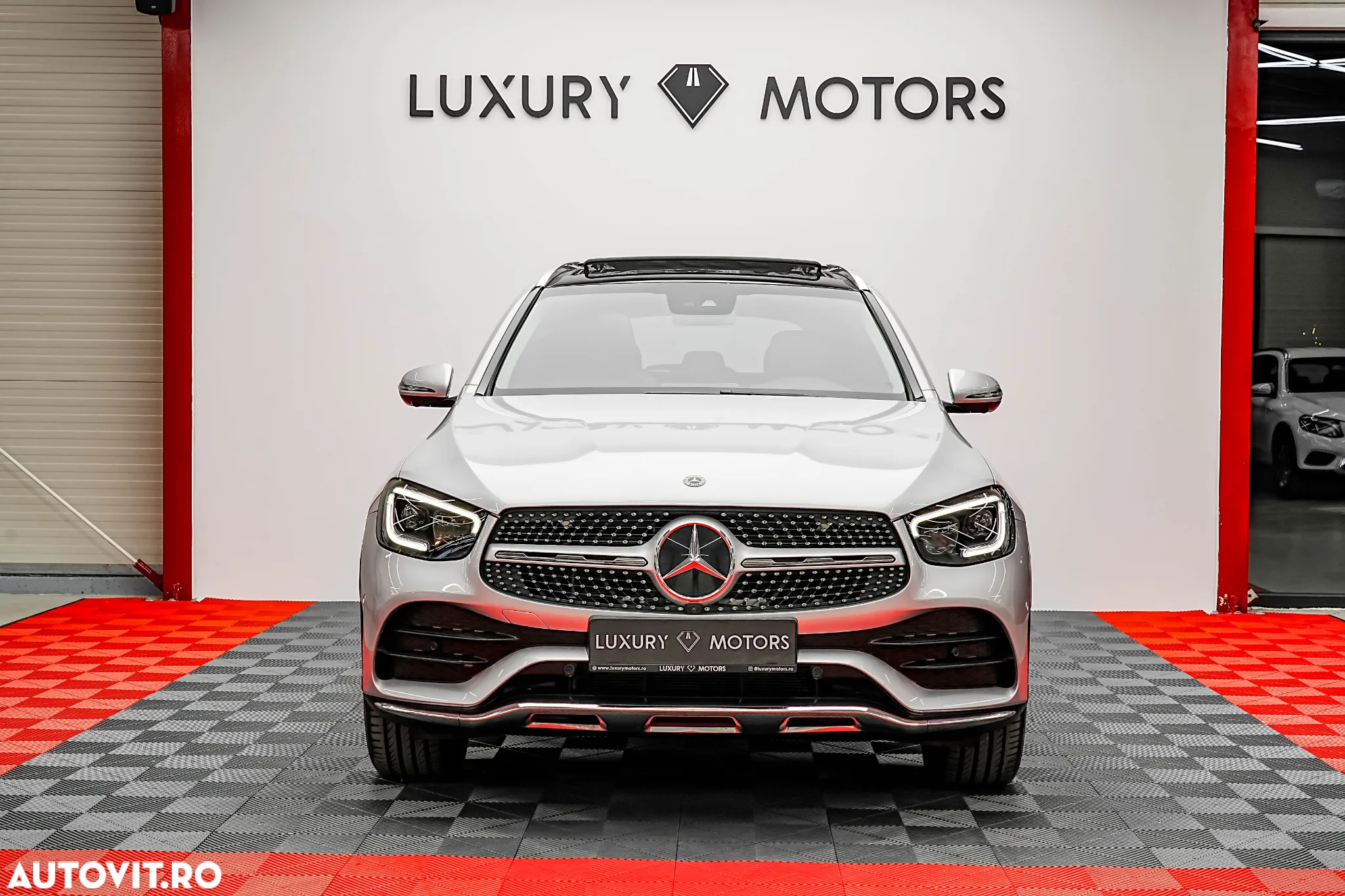 Mercedes-Benz GLC 200 4Matic 9G-TRONIC AMG Line Plus - 3