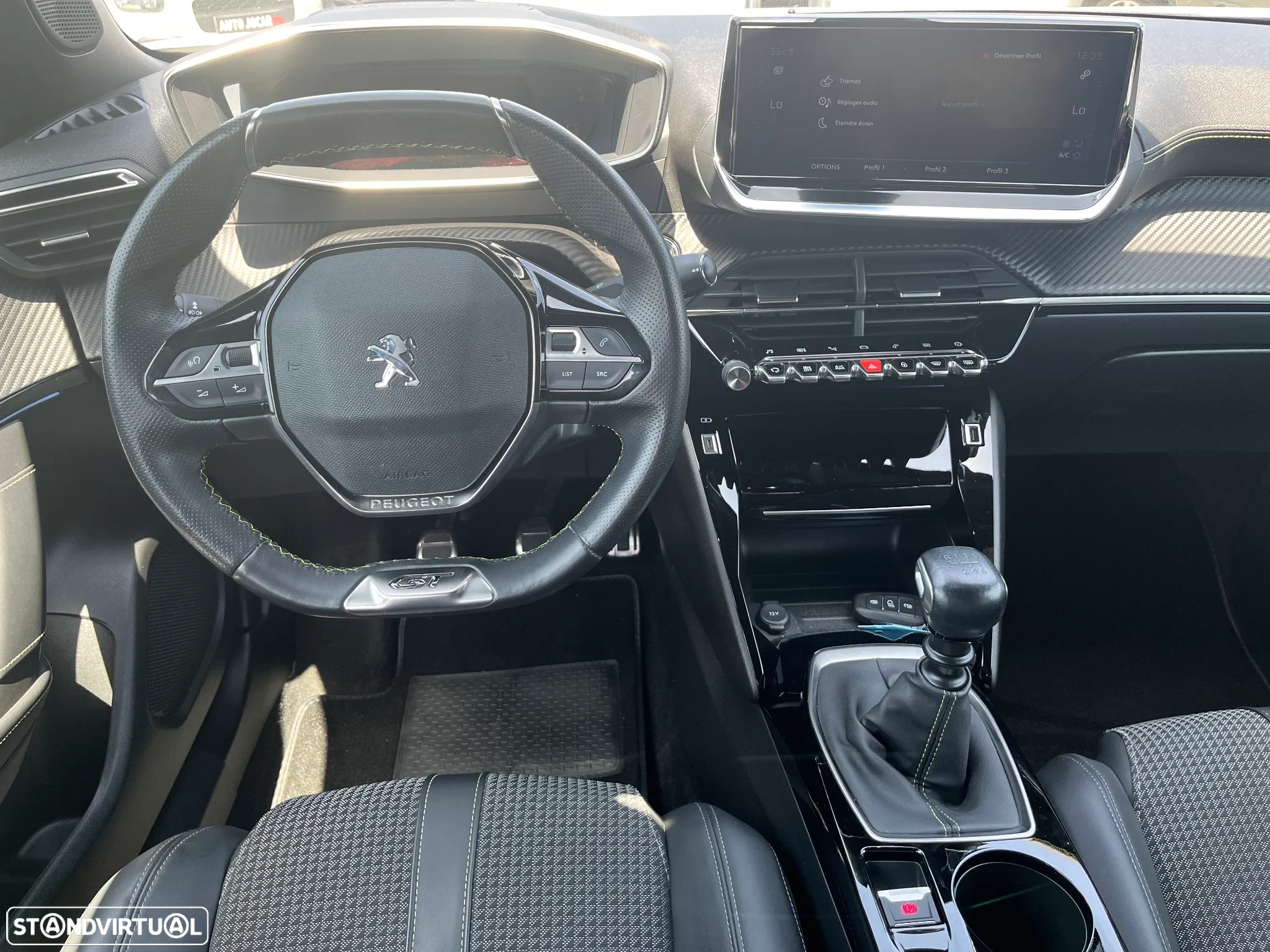 Peugeot 2008 PureTech 130 GT - 12