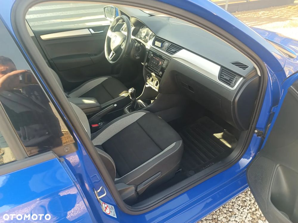 Skoda RAPID 1.6 TDI DPF Ambition - 24