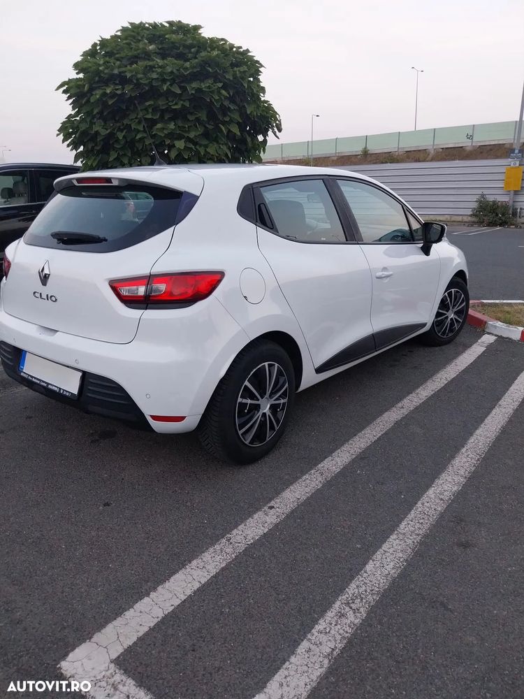 Renault Clio 2018 photo 2