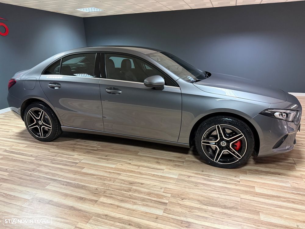 Mercedes-Benz A 250 Limousine e 8G-DCT AMG Line - 10