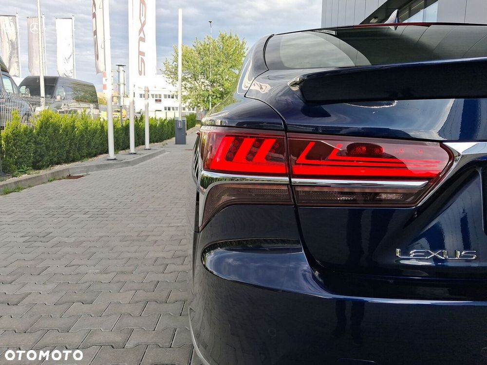 Lexus LS 500 Prestige AWD - 24