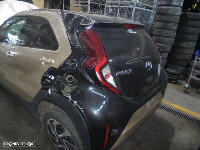 Carro MOT: 1KR  CXVEL TOYOTA AYGO X 2023 1.0 VVTI 72CV 5P BEGE GASOLINA - 11