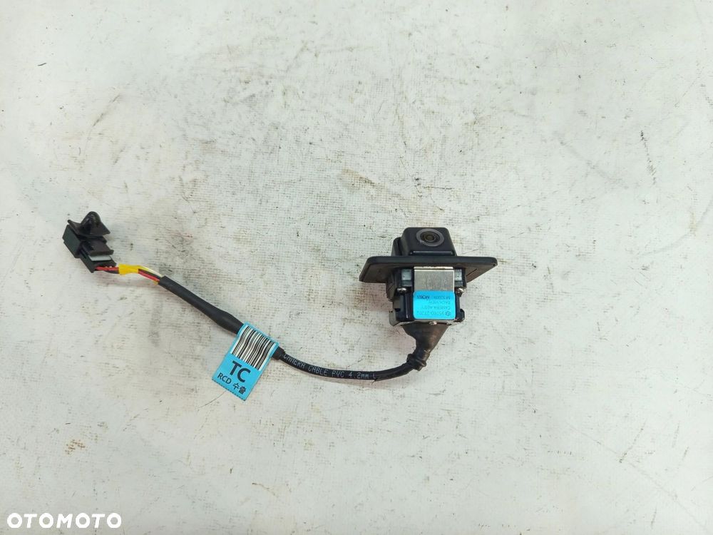 KIA OPTIMA III SEDAN KAMERA COFANIA TYŁ 95760-2T202 - 1