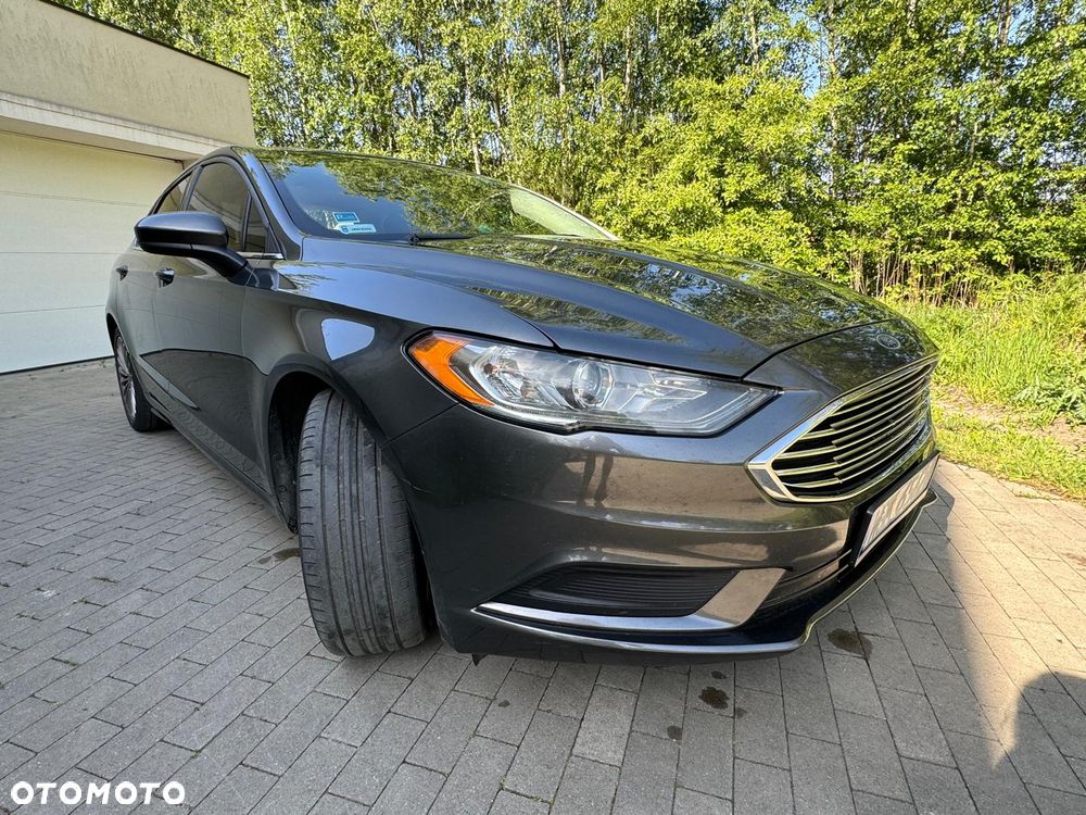 Ford Fusion - 4