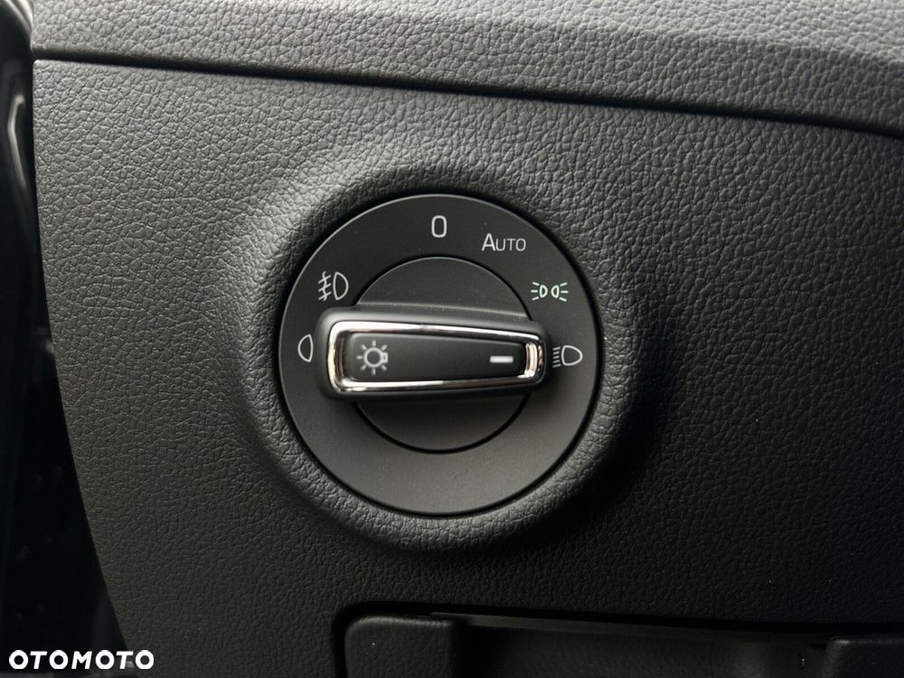 Skoda Superb 2.0 TDI SCR L&K DSG - 25