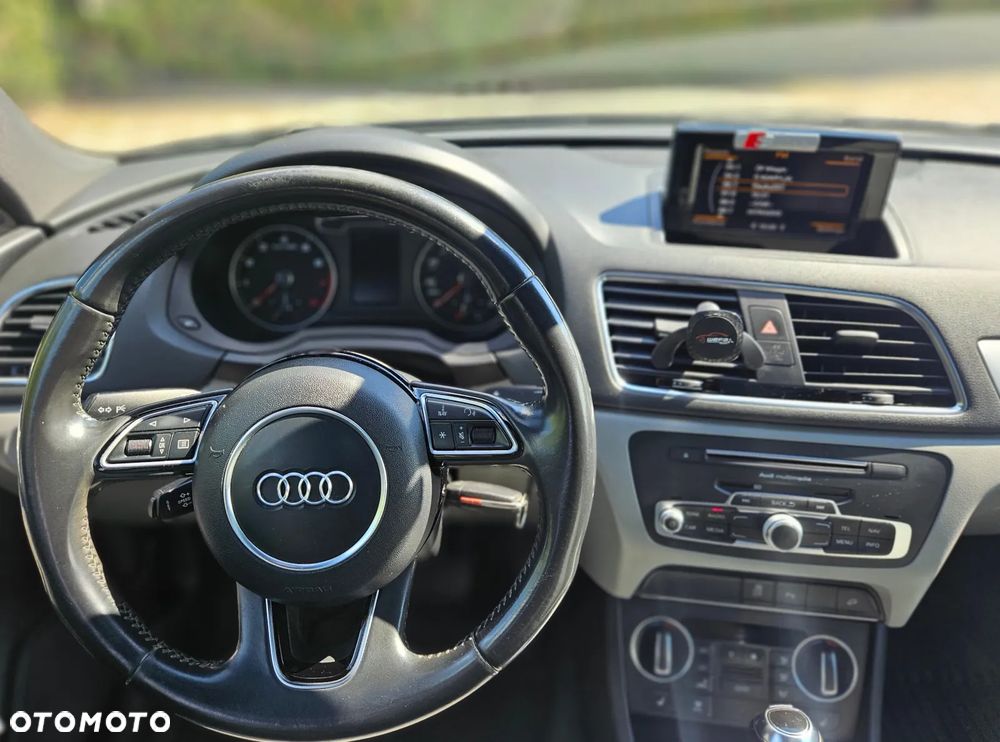 Audi Q3 - 18