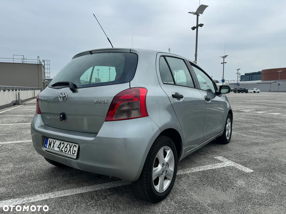 Toyota Yaris 1.0 Terra A/C - 5