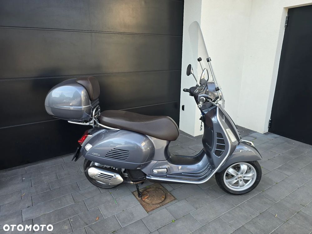 Piaggio Vespa - 6