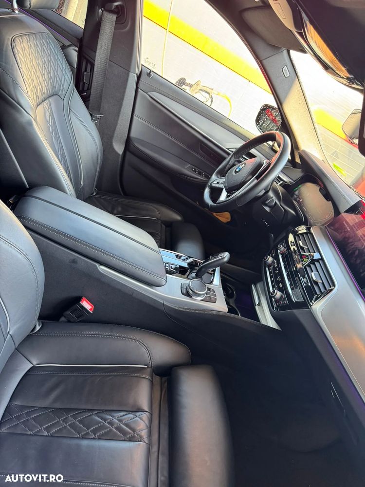 BMW Seria 5 530d xDrive AT MHEV - 15