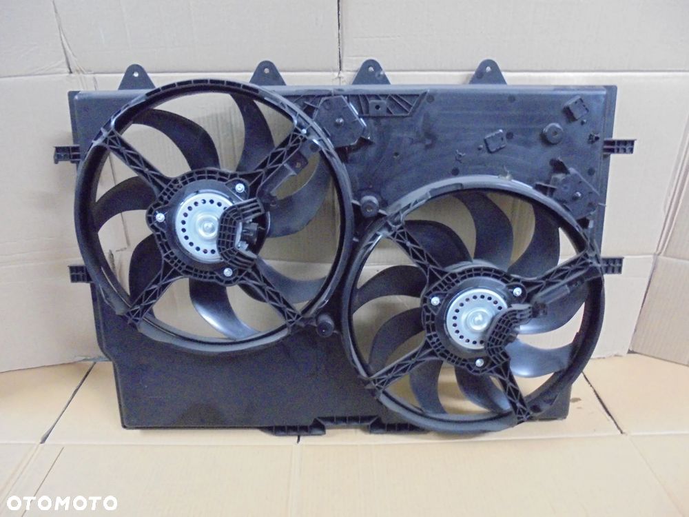 OBUDOWA WENTYLATORÓW FIAT DUCATO 2014- OE 1379347080