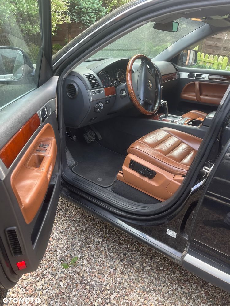 Volkswagen Touareg 3.2 V6 Tiptr - 9