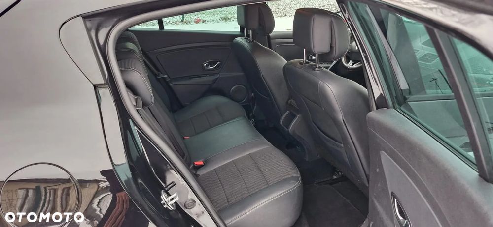 Renault Megane ENERGY dCi 130 GT LINE - 13