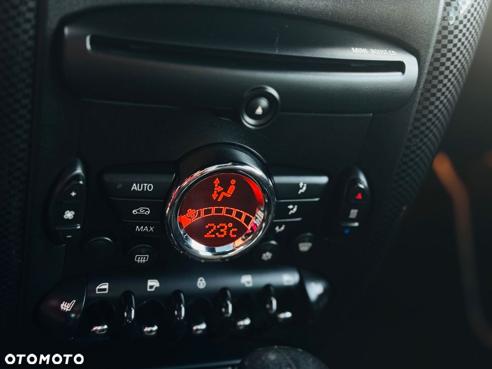 MINI Countryman Cooper SD All4 - 16