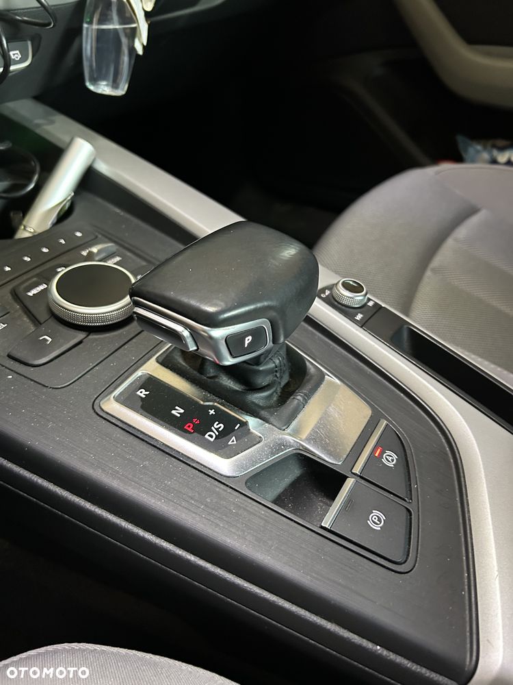 Audi A4 Limousine 2.0 TDI Sport S tronic - 9