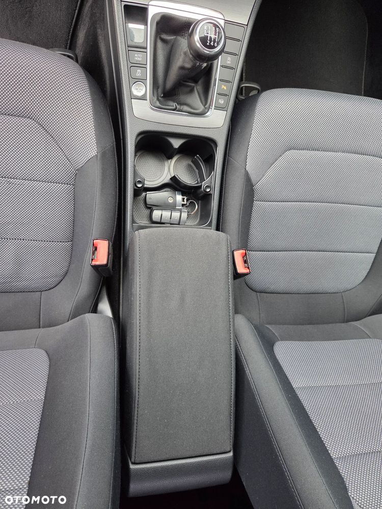 Volkswagen Passat 1.4 TSI BlueMotion Technology Highline - 25