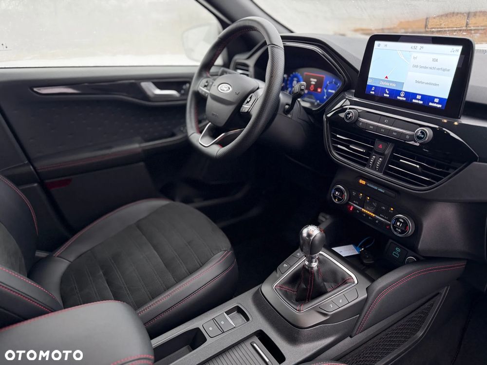 Ford Kuga 2.0 EcoBlue Hybrid ST-LINE - 26