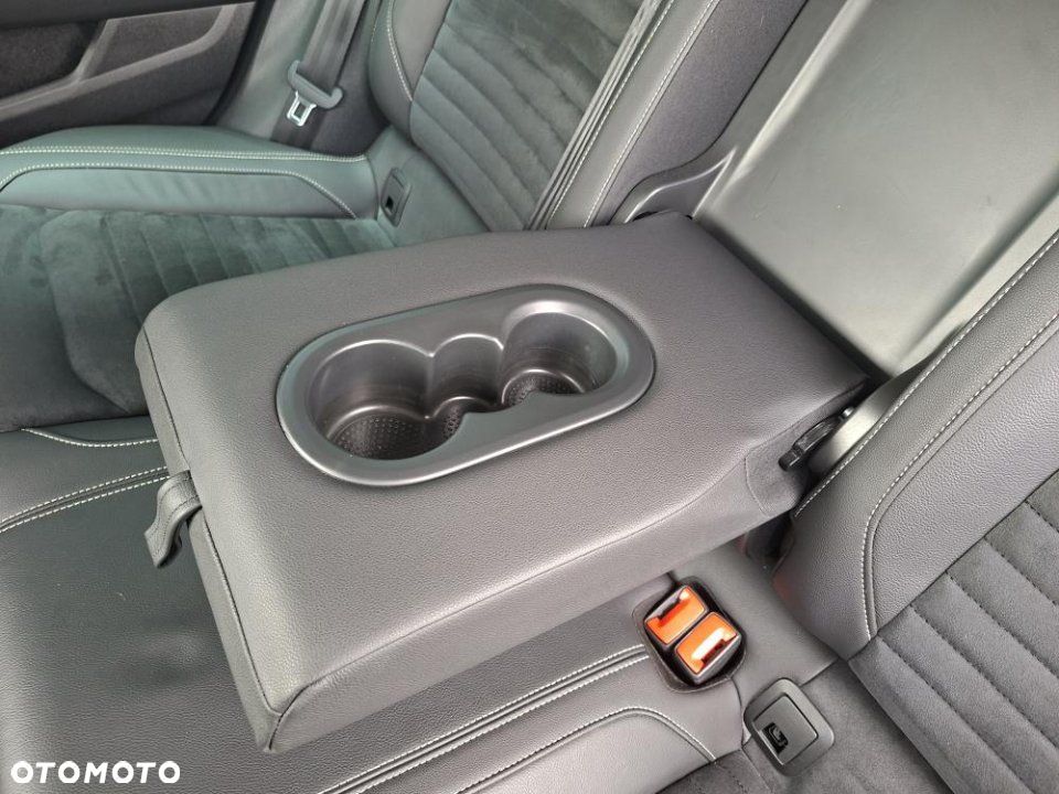 Volkswagen Passat - 15