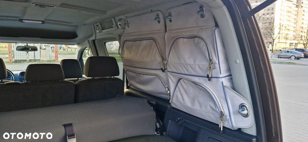 Volkswagen Caddy Maxi Highline - 12