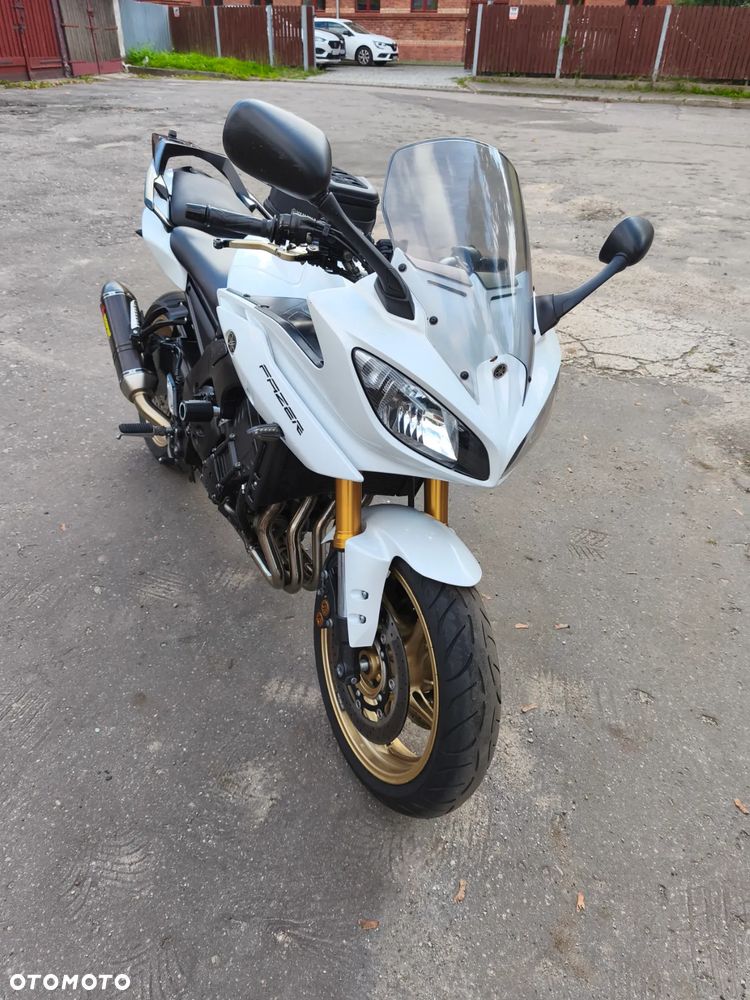 Yamaha FZ8 - 10
