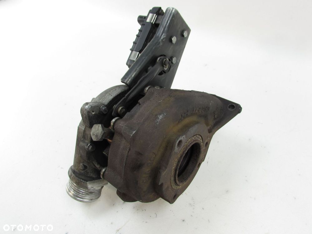 VOLVO S60 S80 V70 XC70 XC90 2.4 D5 TURBOSPREZARKA 31293030 - 6