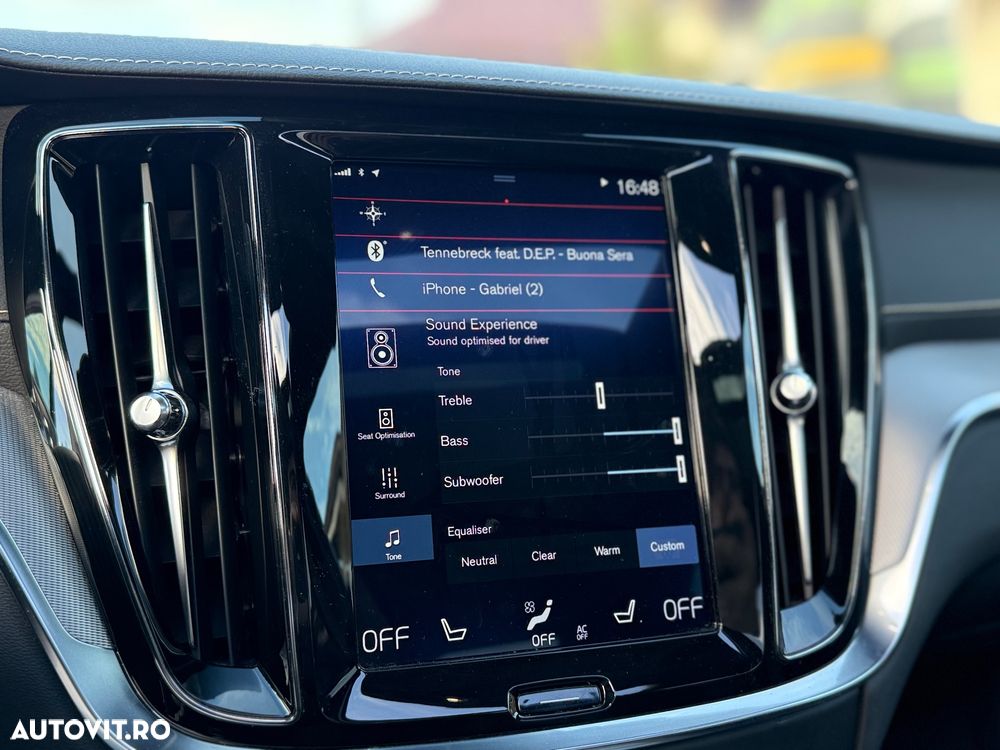 Volvo S60 T5 R-Design - 24