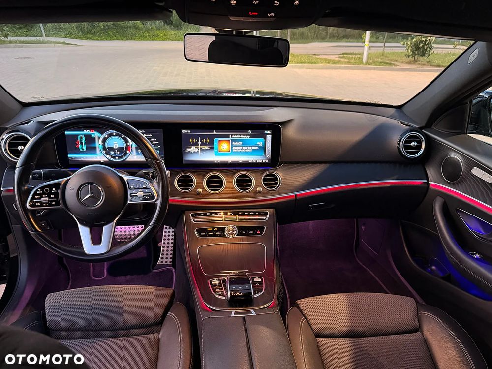 Mercedes-Benz Klasa E 220 d 4-Matic Avantgarde - 14