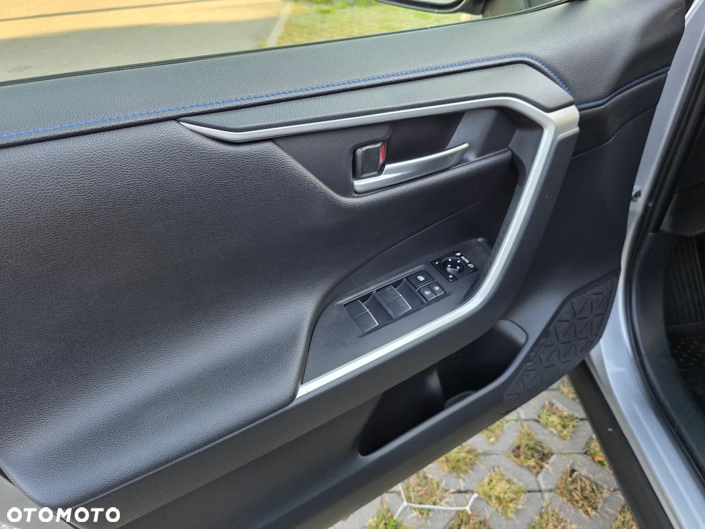 Toyota RAV4 Hybrid Selection 4x2 - 34