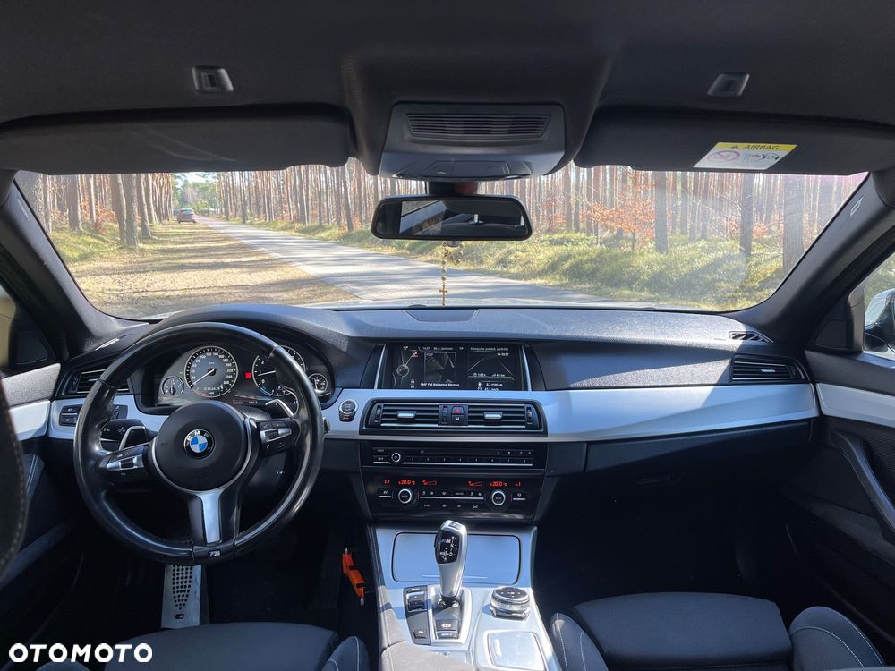 BMW Seria 5 520i M Sport Edition - 15