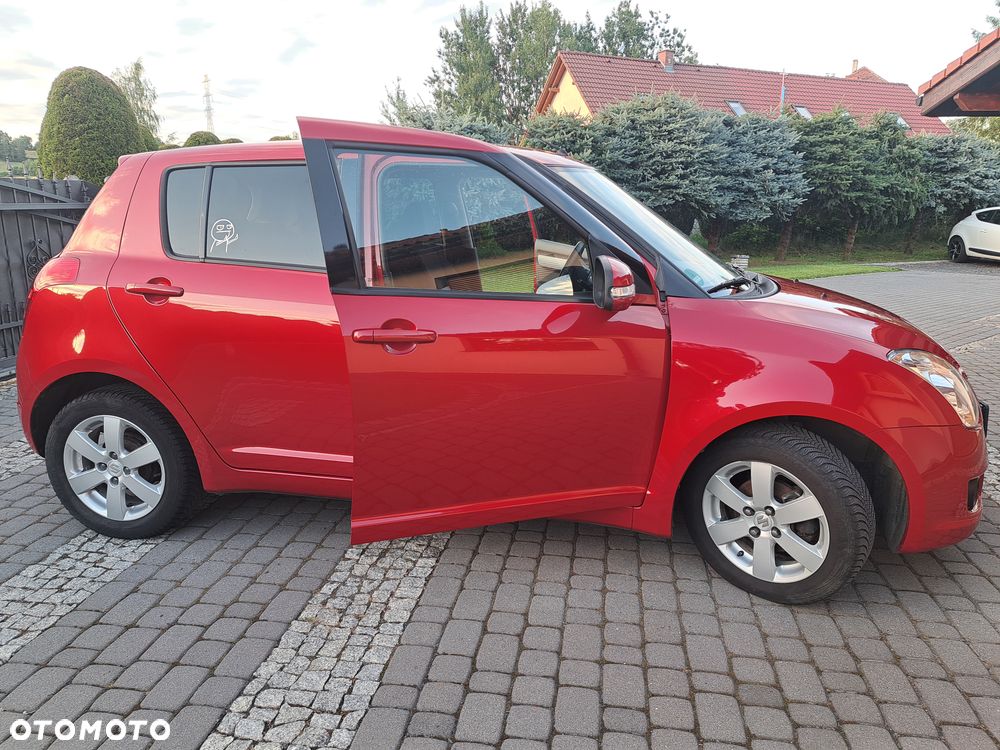 Suzuki Swift 1.3 Comfort dance - 37