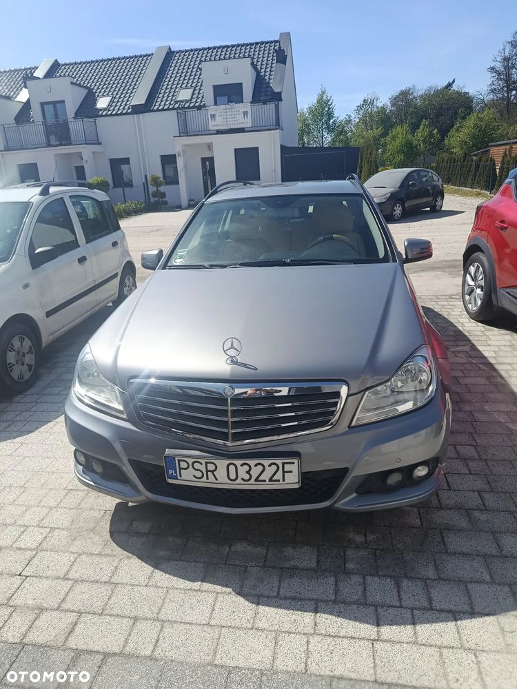 Mercedes-Benz Klasa C 220 CDI Edition - 1