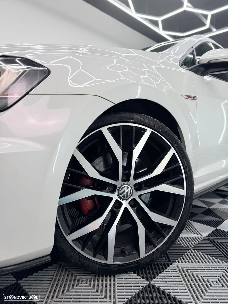 VW Golf 2.0 TSi GTi DSG - 4