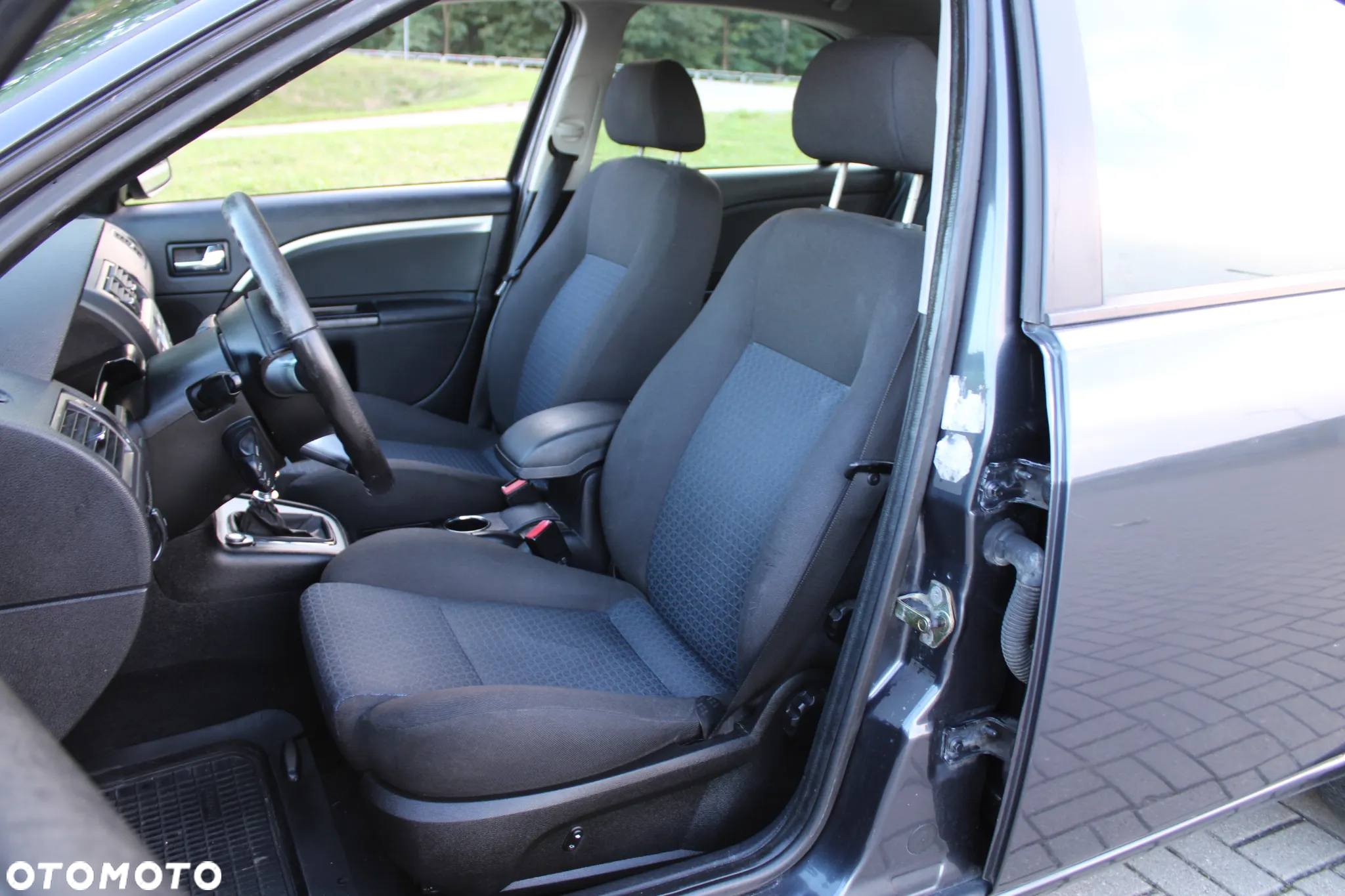 Ford Mondeo - 23