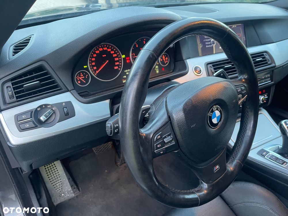 BMW Seria 5 520d - 14