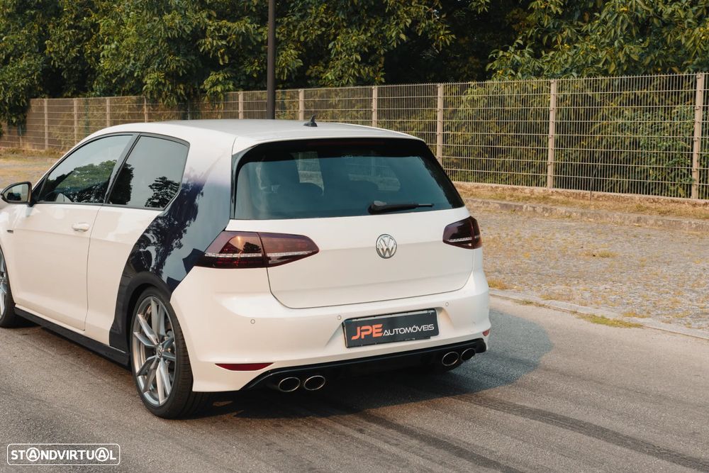 VW Golf R 4Motion BlueMotion - 12