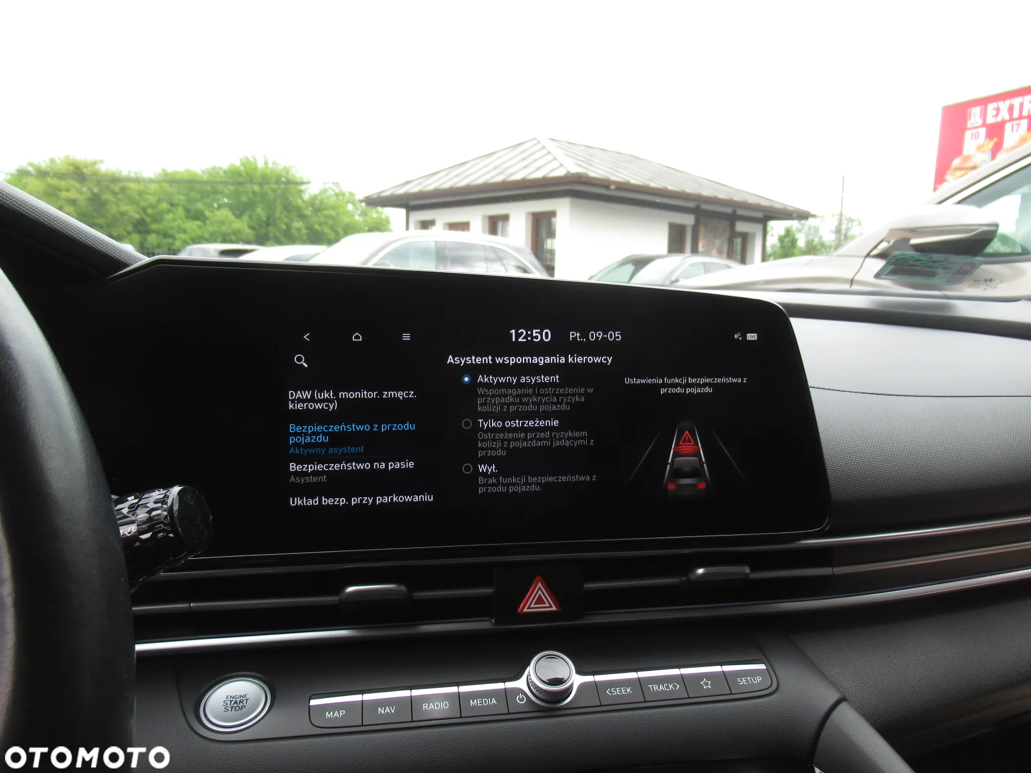 Hyundai Elantra 1.6 Executive CVT - 25